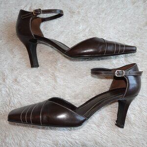 Women's Size 9 Michelle D Fudge Brown 3" Heels (LIKE NEW)
